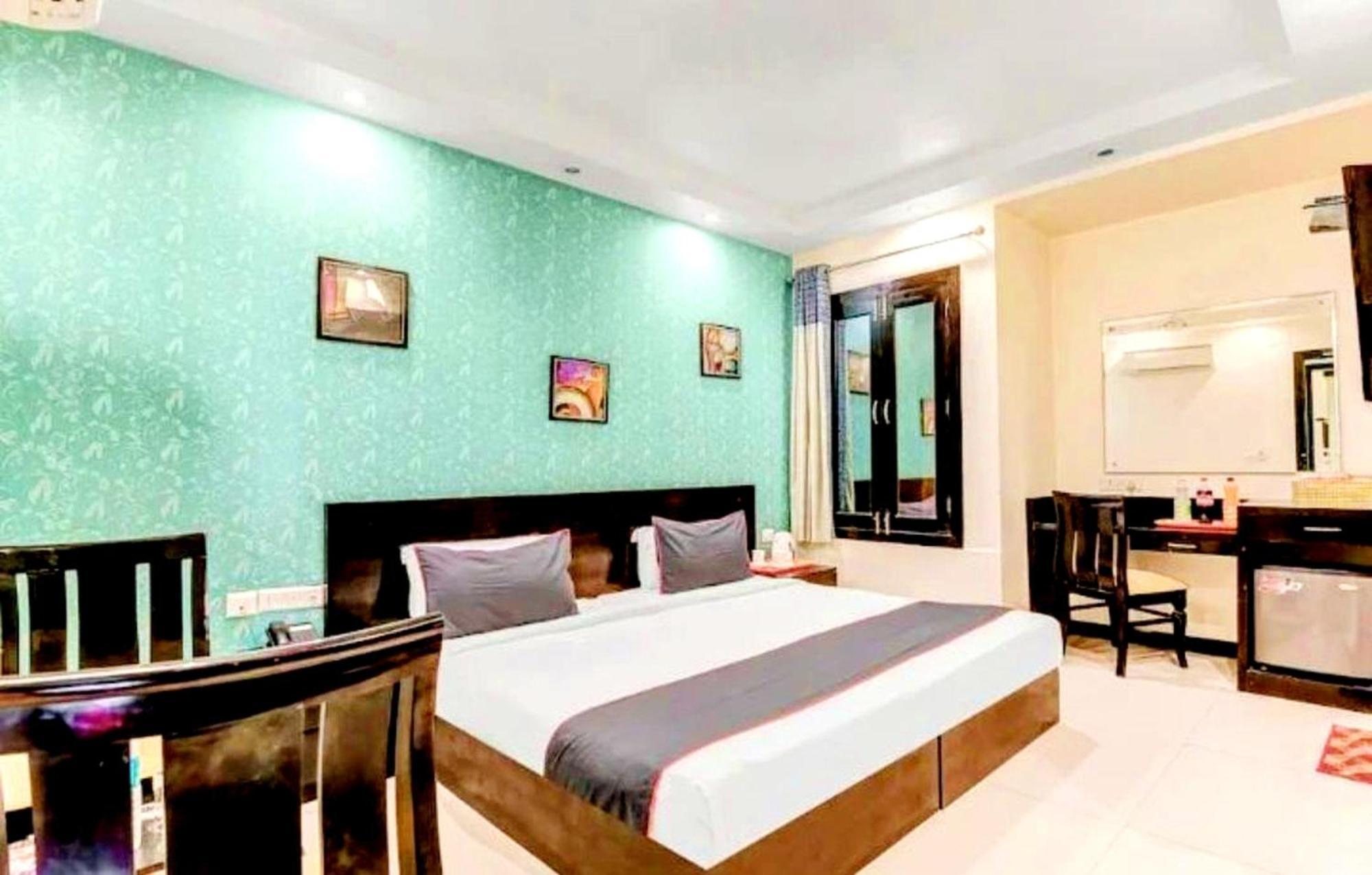 Hotel Grand In - Paschim Vihar 4*