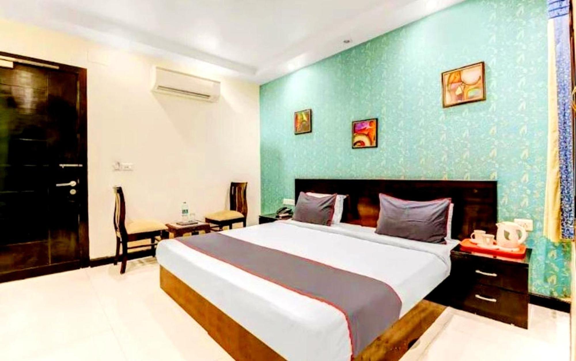 Grand In - Paschim Vihar Hotel New Delhi